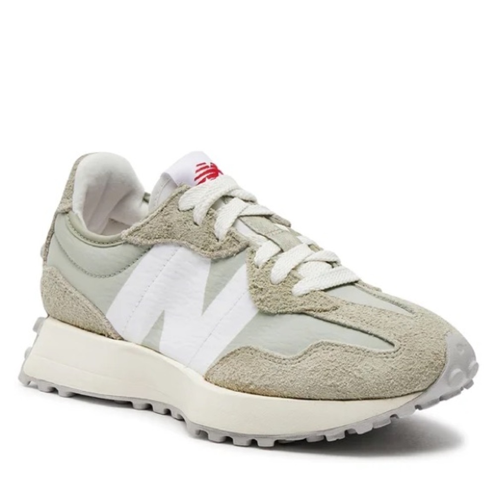 New Balance 327